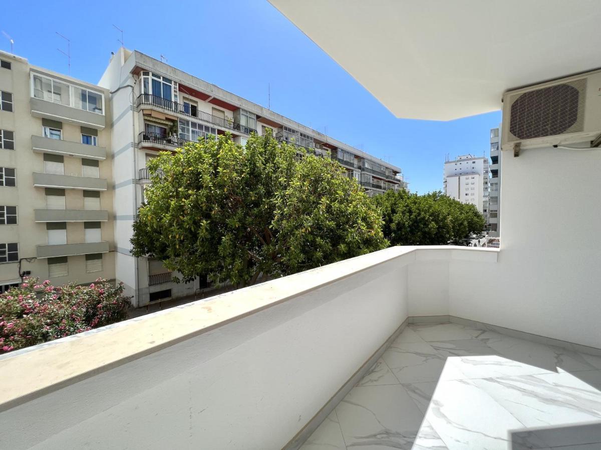 Aman - Near The By Hd Apartment *